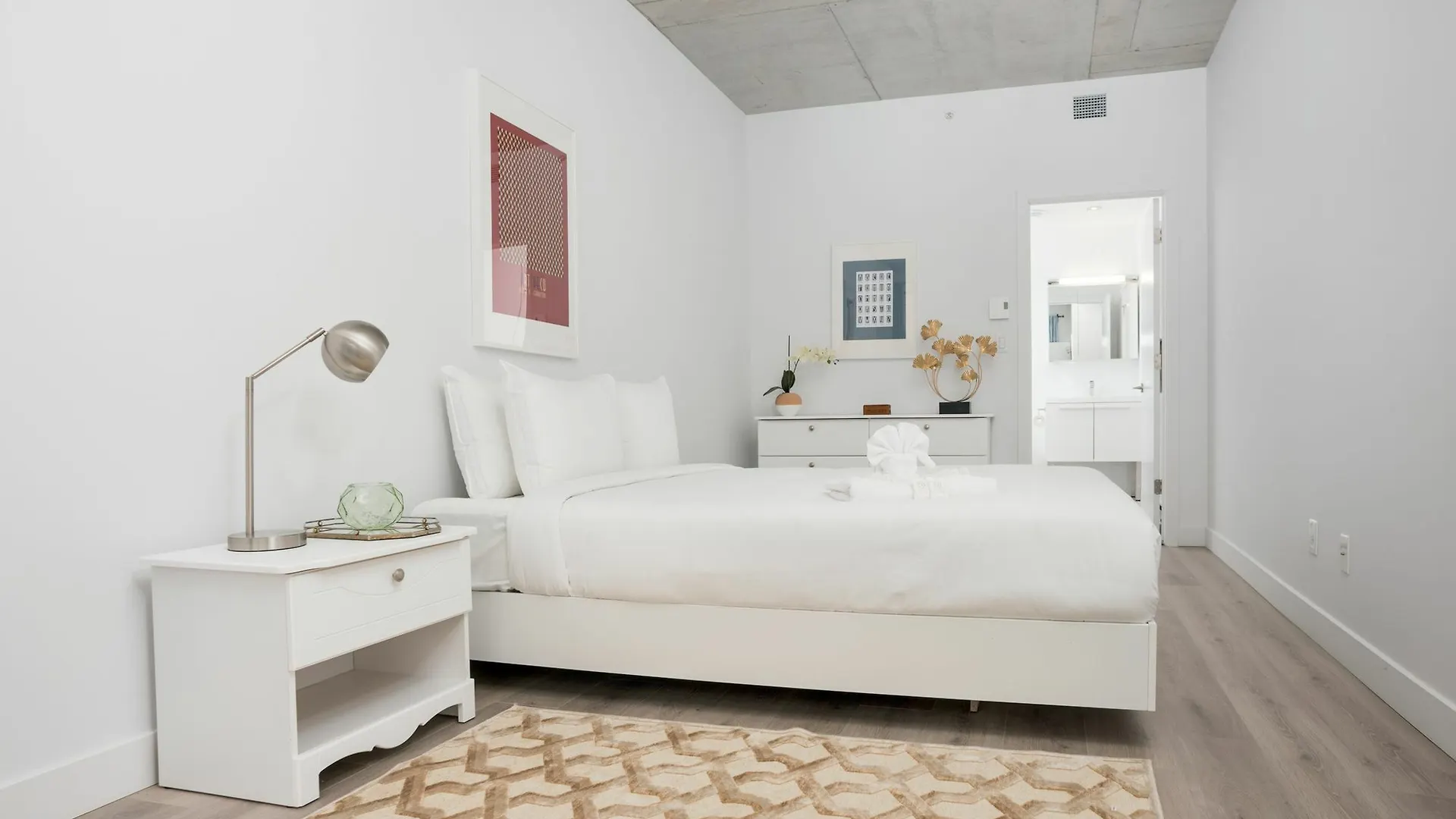 Apartament Sophisticated 1Br In Old Montreal By Sonder